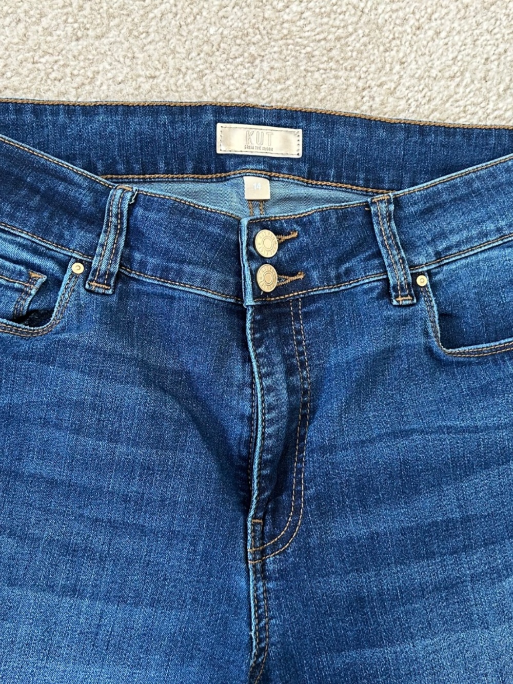 High-Rise Bootcut Dark Wash Sz 14 Kut from the Kloth Jeans - Picture 3 of 7